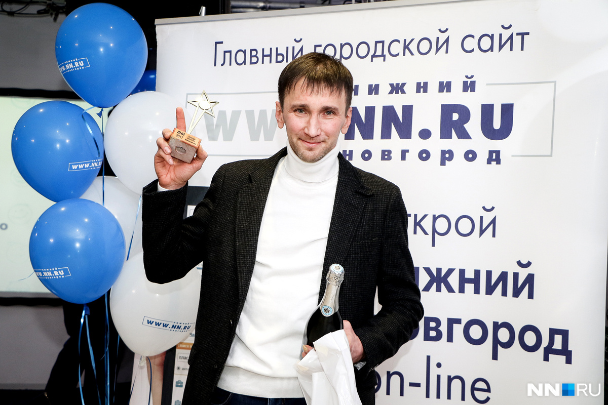Главный собачник года — Тёмчик. Недавно Артём завел собаку, и теперь все его соцсети пестрят фотографиями Авроры. Даже на день рождения ему подарили торт с фигуркой собаки! Главный собачник года — Тёмчик. Недавно Артём завел собаку, и теперь все его соцсети пестрят фотографиями Авроры. Даже на день рождения ему подарили торт с фигуркой собаки!