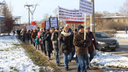 Жители Академгородка устроили марш протеста на бульваре Молодёжи