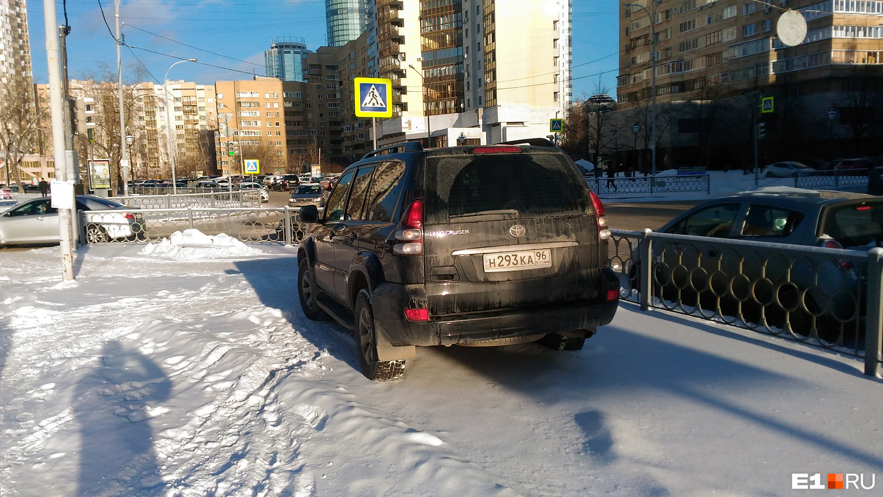 автохам красноярск. автохамы в москве. автохамы выборга. автохамы красноярск. загородить выезд.