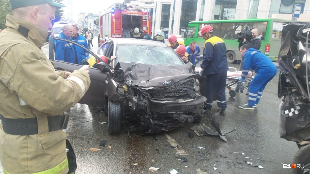Владимир Васильев был за рулем KIA Владимир Васильев был за рулем KIA