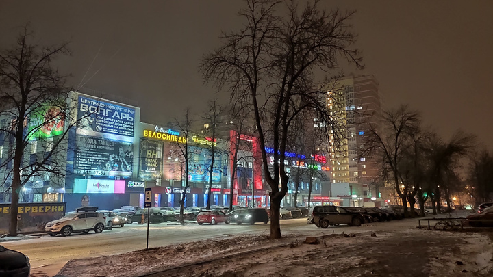 Наконец-то снег! 12 кадров по-зимнему предновогоднего вечера в Нижнем Новгороде