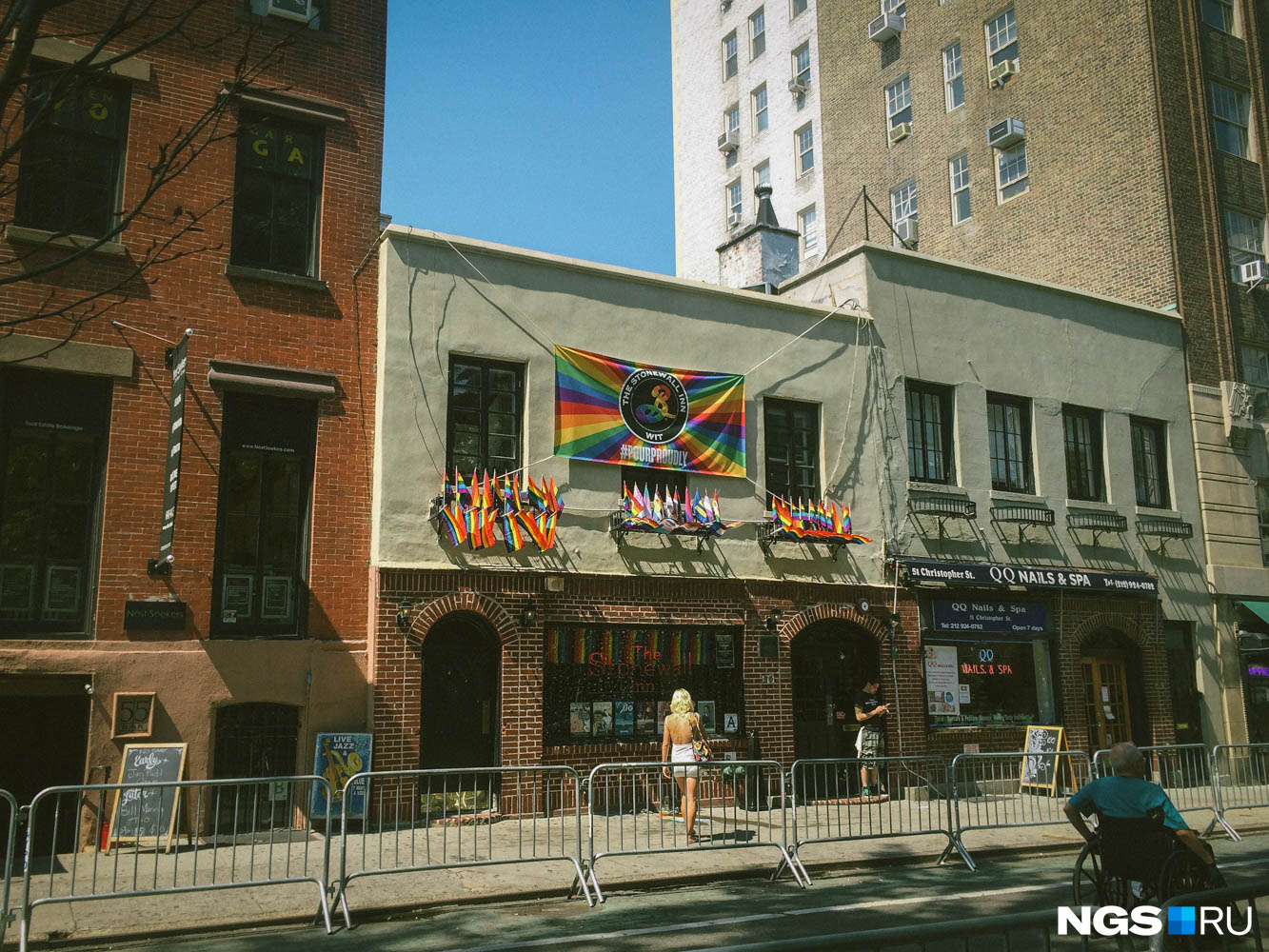 Первый гей-бар в Нью-Йорке — достопримечательность Гринвич Вилладж