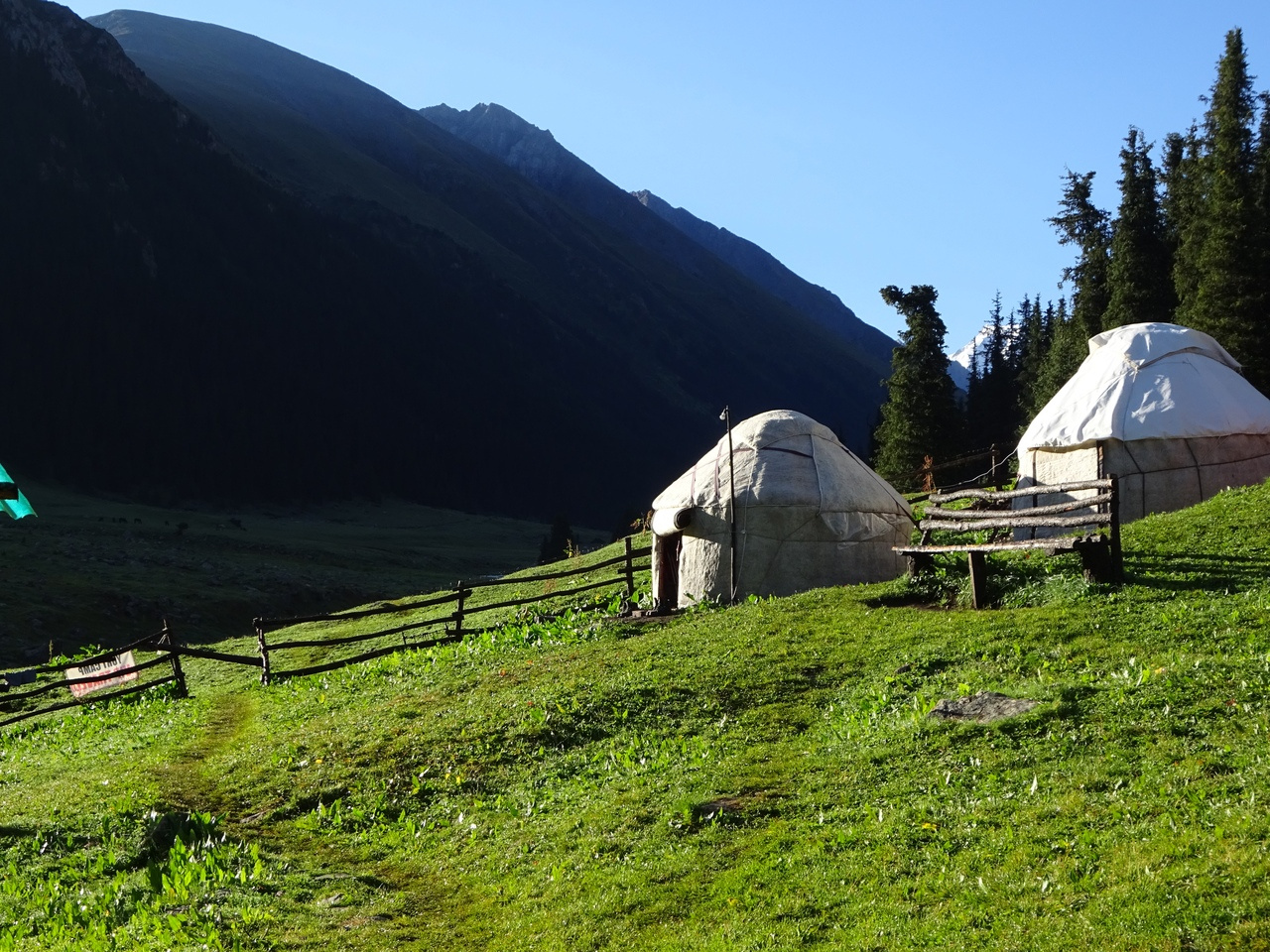 С дроном природа Kyrgyzstan Алтын Арашан