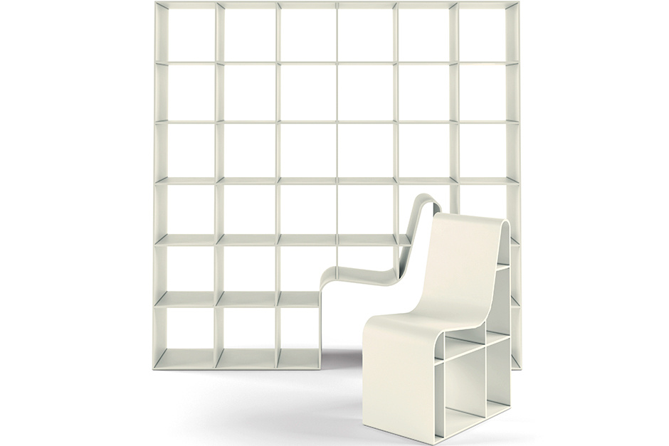 Архитектор Со Фудзимото играет с восприятием пространства: для итальянской фабрики Alias от создал шкаф, в который незаметно встроен стул