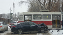 В Самаре на Нагорной Mazda протаранила трамвай