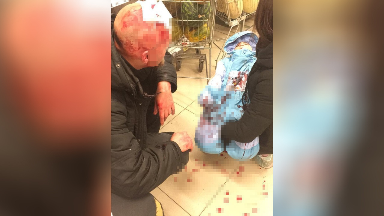 Москвич гулял по городу с девятимесячным ребенком Москвич гулял по городу с девятимесячным ребенком
