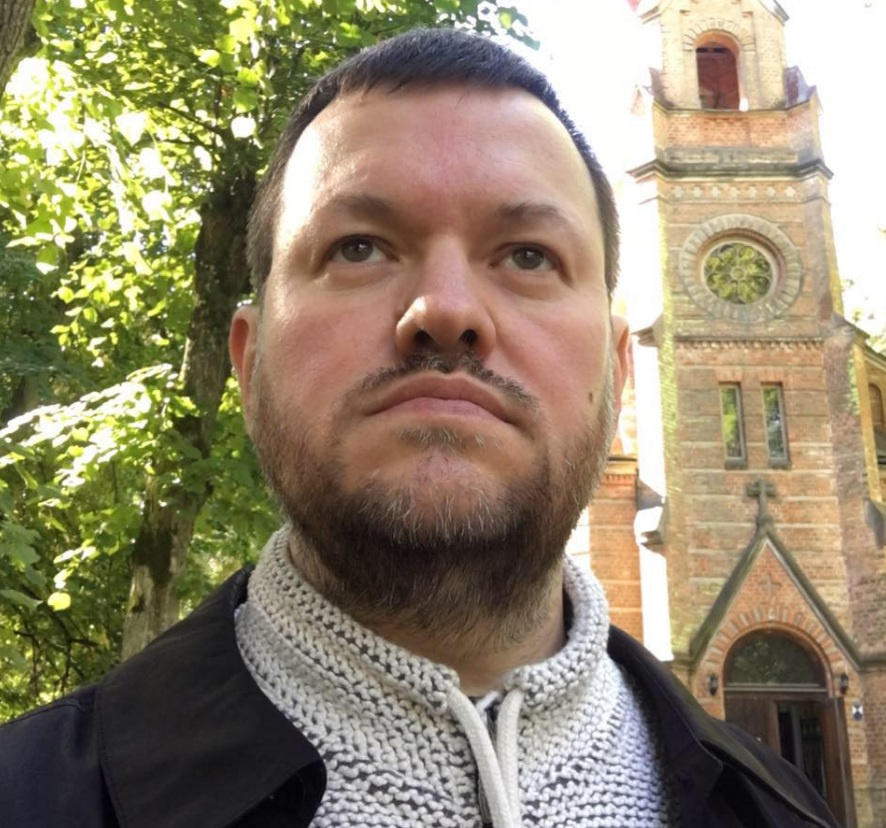 Политолог Алексей Ширинкин считает, что всё давно шло к отставке Бориса Дубровского Политолог Алексей Ширинкин считает, что всё давно шло к отставке Бориса Дубровского