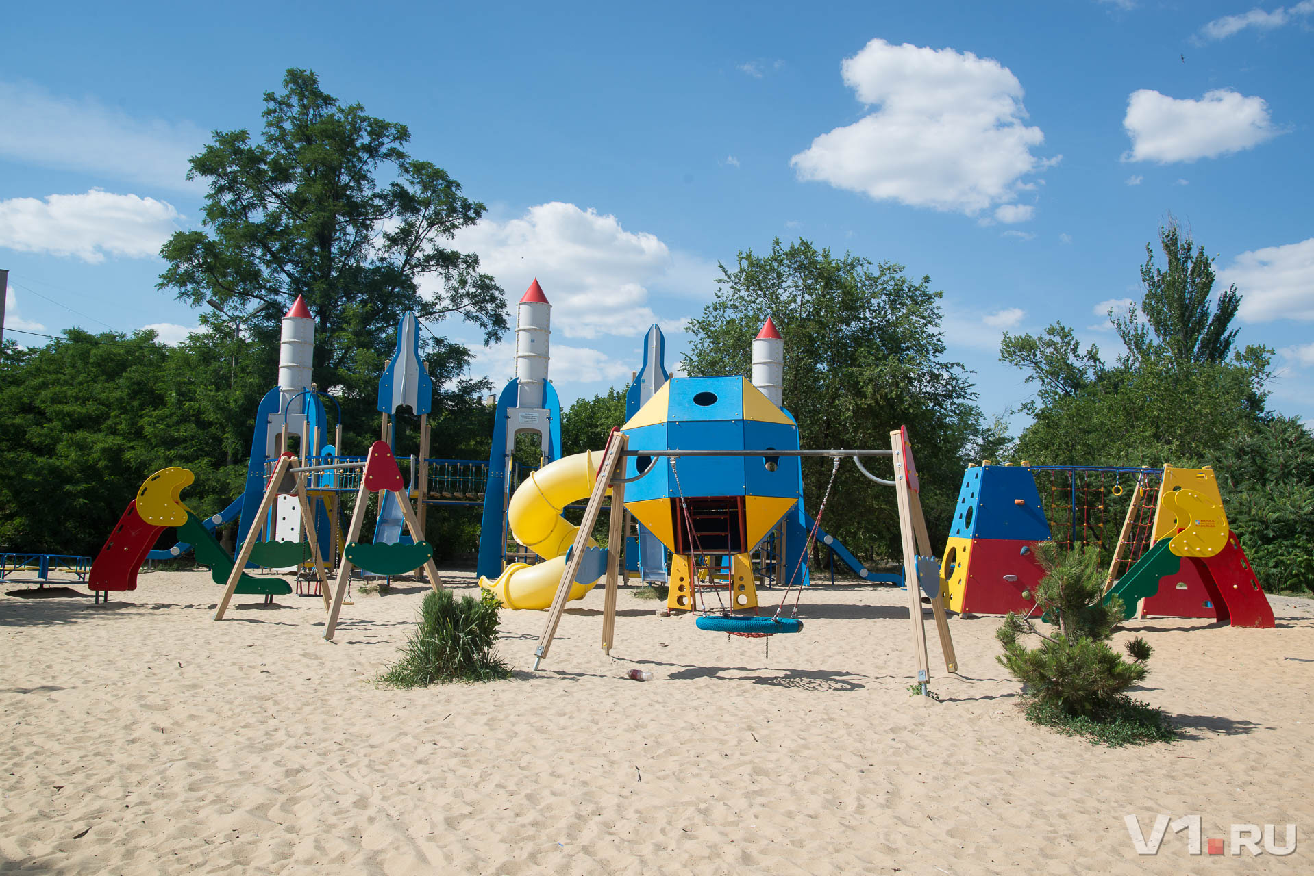 Космический детский городок появился в парке в 2015 году