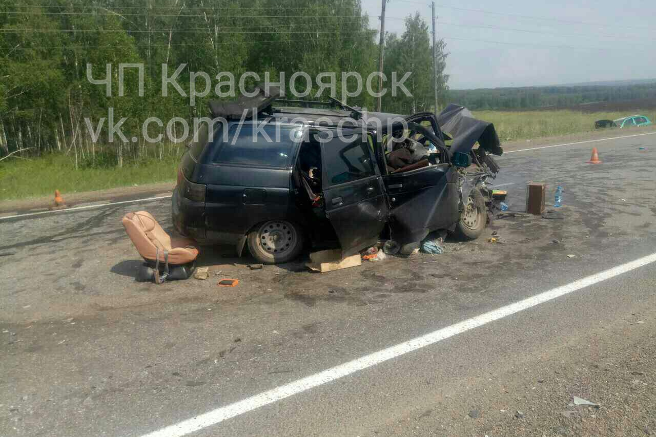 Пожилой водитель погиб в разорванном ВАЗе после тарана на трассе - 3 июля  2017 - НГС24.ру