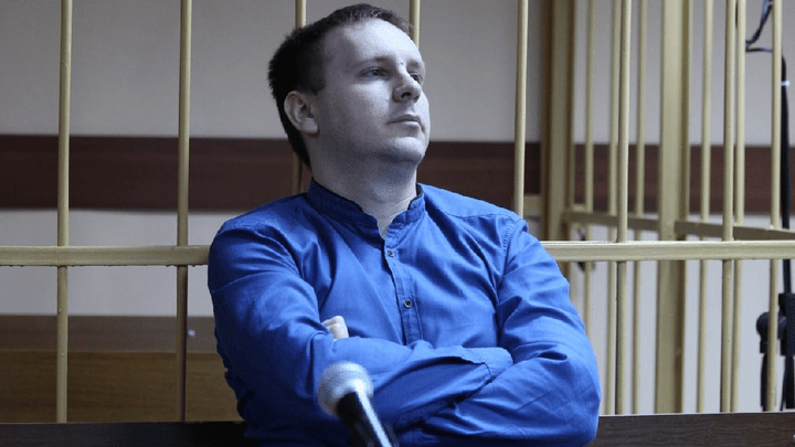 Начали сажать истязателей: в Ярославле вынесли приговор сотруднику колонии, где практиковали пытки