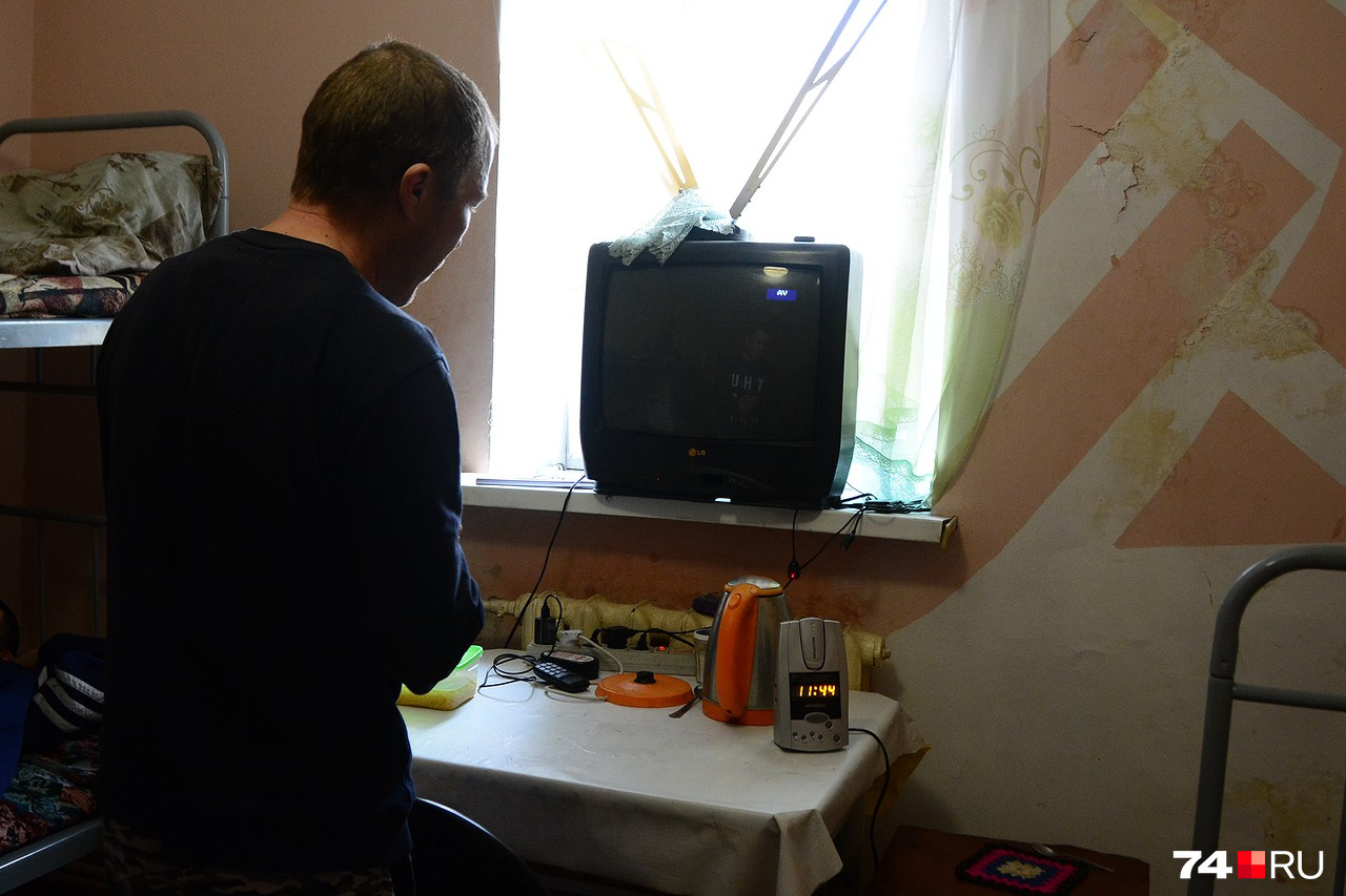 Денис не видел родных, которые выселили его, почти семь лет Денис не видел родных, которые выселили его, почти семь лет