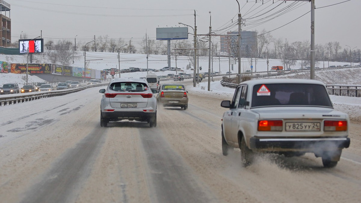 В Красноярск пришли долгожданные тепло и капель. МЧС предупреждает о гололеде