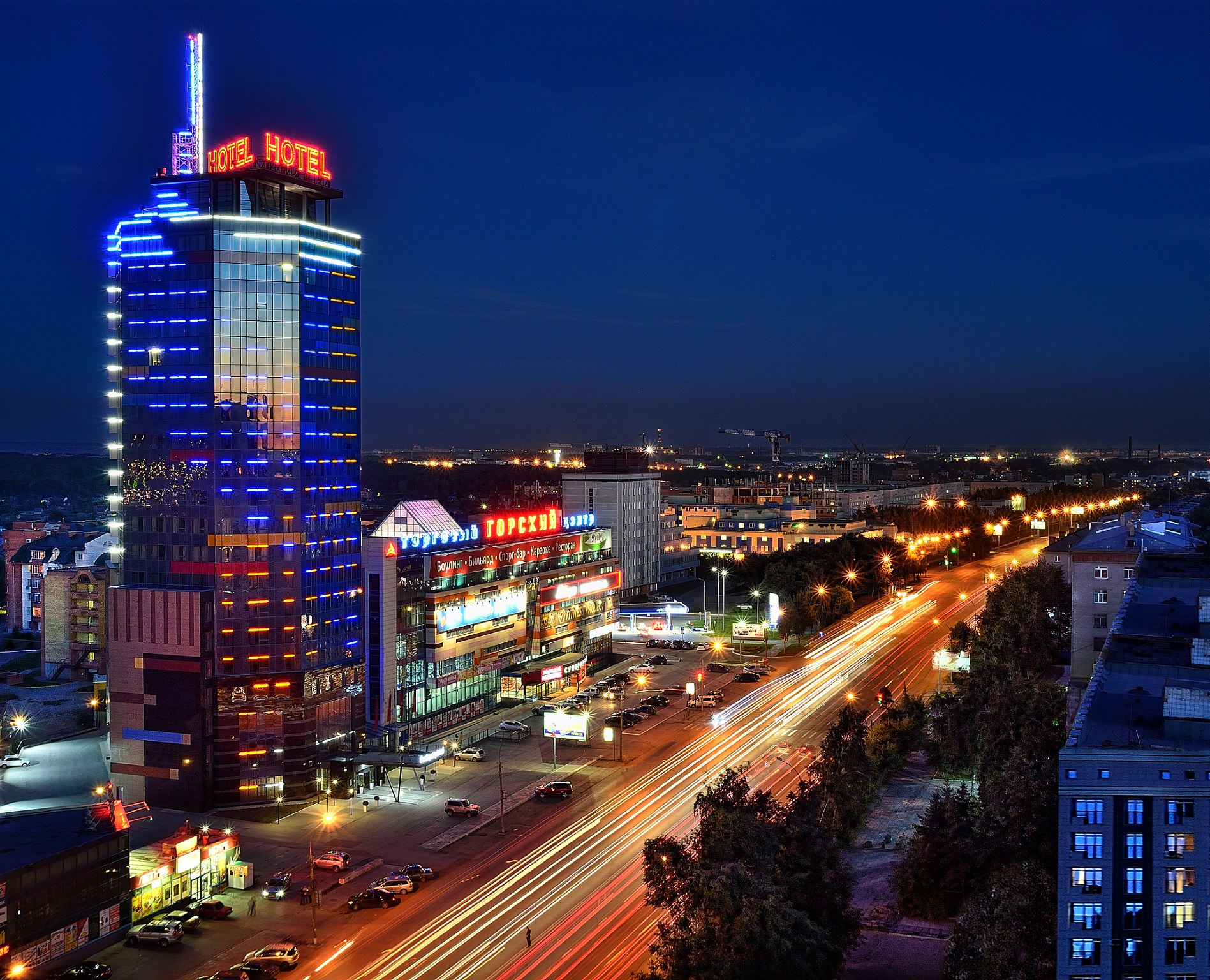 Посетители Gorskiy city hotel восхищаются президентским люксом — 400 квадратных метров и панорамный вид с террасы 21-го этажа