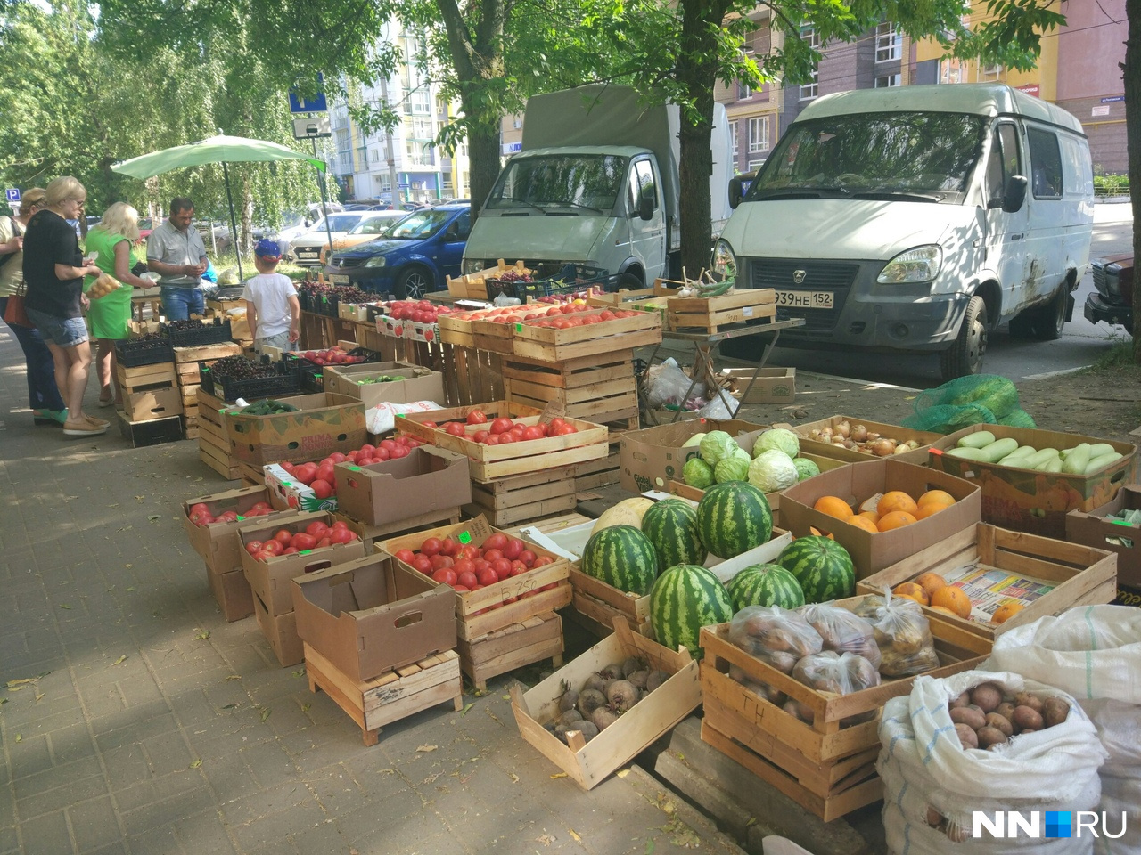 Так теперь выглядит торговля фруктами и
овощами