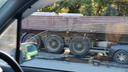 «Тойота» влетела в большегруз на Бердском шоссе: женщину-водителя увезли в реанимацию