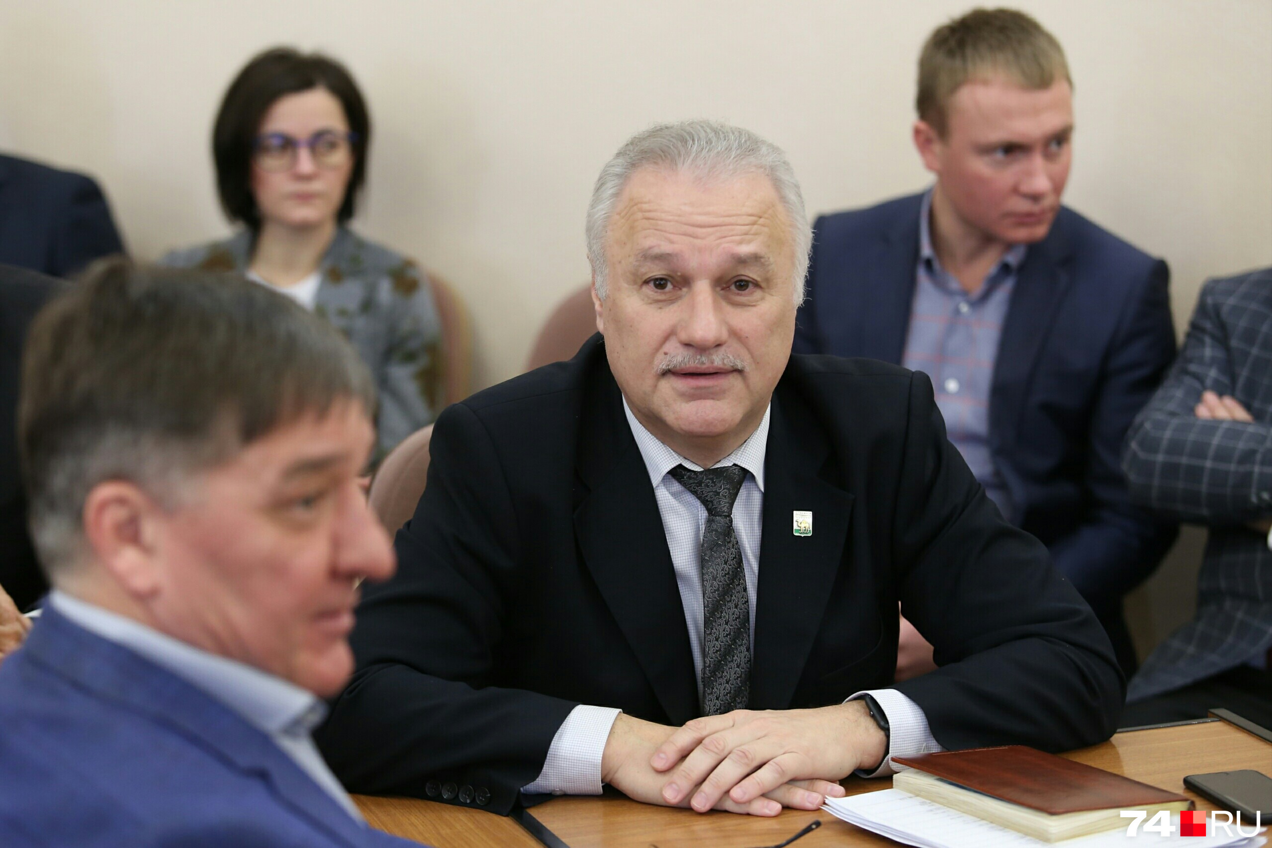 У врио главы города возникли большие вопросы к вице-мэру по дорожному хозяйству Владимиру Алейникову