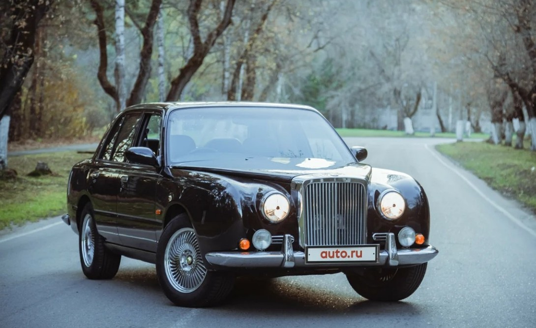 Половину моделей Mitsuoka иначе как шаржами не назовёшь. Но в этом и смысл