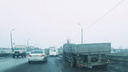 На самой жуткой дороге в Ярославле оторвало колесо фуре
