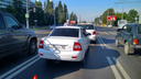 «Водитель попал!»: на Московском шоссе «Приора» протаранила Mercedes