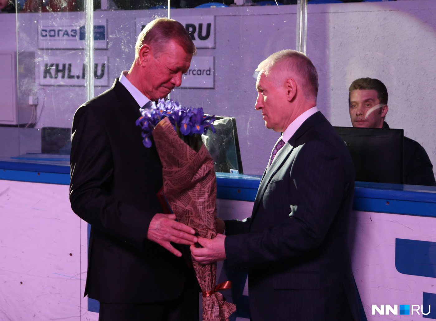 На льду КРК «Нагорный» встретились две легенды «Торпедо»: Алексей Мишин и Александр Скворцов