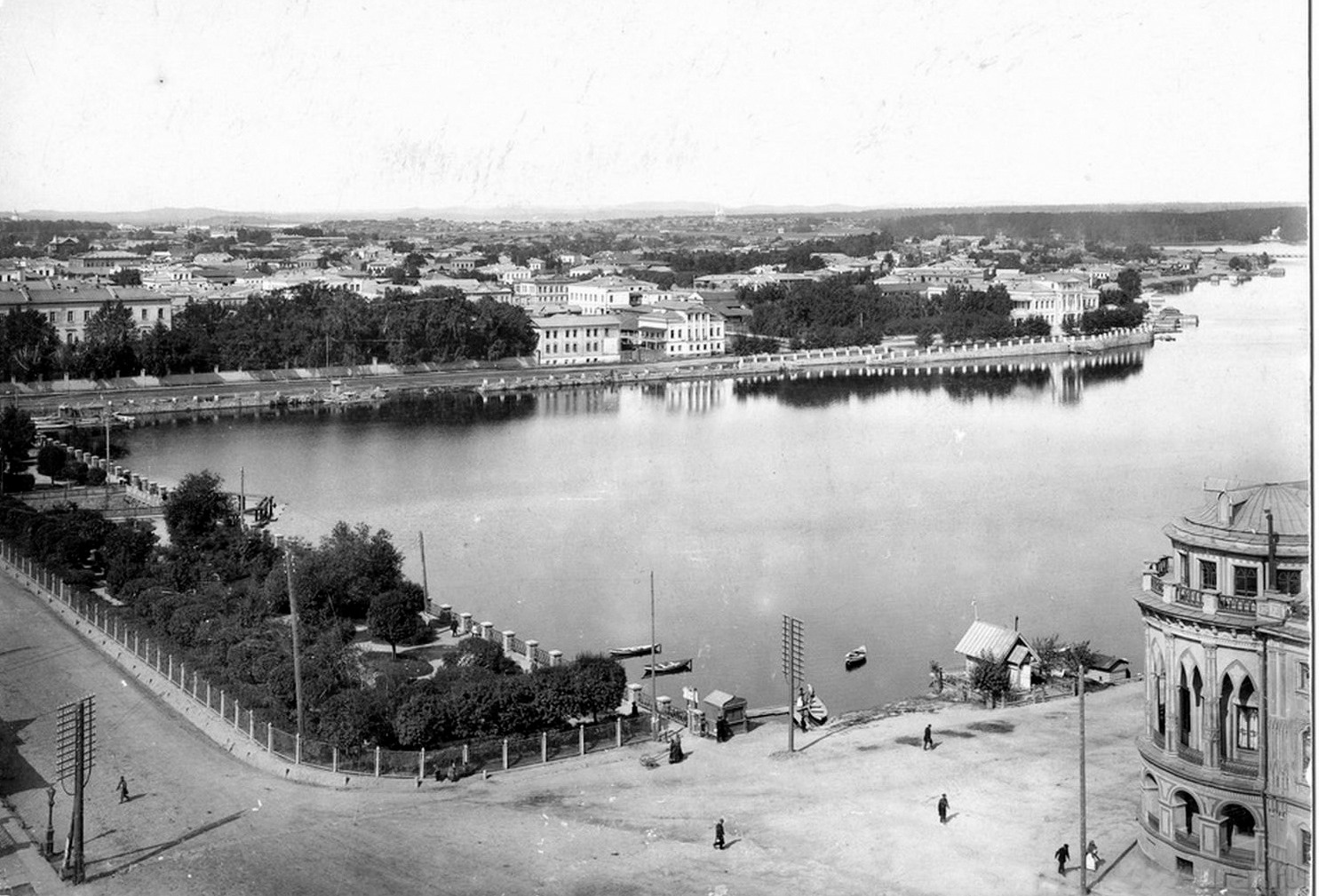 Старый екатеринбург. Старый Екатеринбург 1723. Екатеринбург старый город. Екатеринбург 20 века. Плотинка Екатеринбург 18 век.