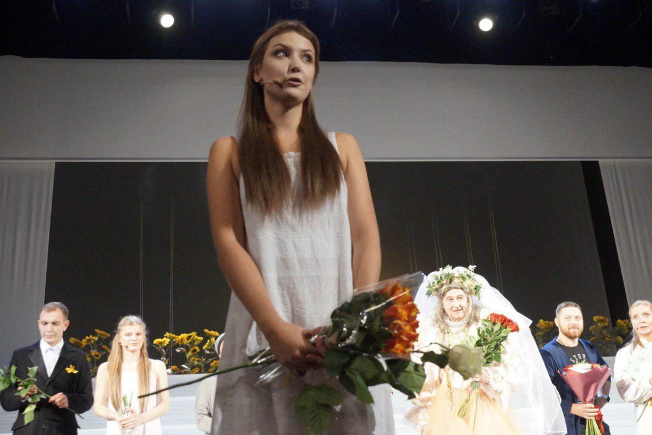 Актриса Театра-Театра, получившая выговор за поддержку Павла Устинова,  увольняется из театра 20 сентября 2019 г - 20 сентября 2019 - 59.ru