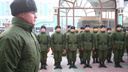 Две сотни новосибирцев записались в армию в День Победы