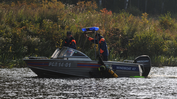 Водолазы нашли тело подростка, утонувшего в затопленном карьере в окрестностях Екатеринбурга