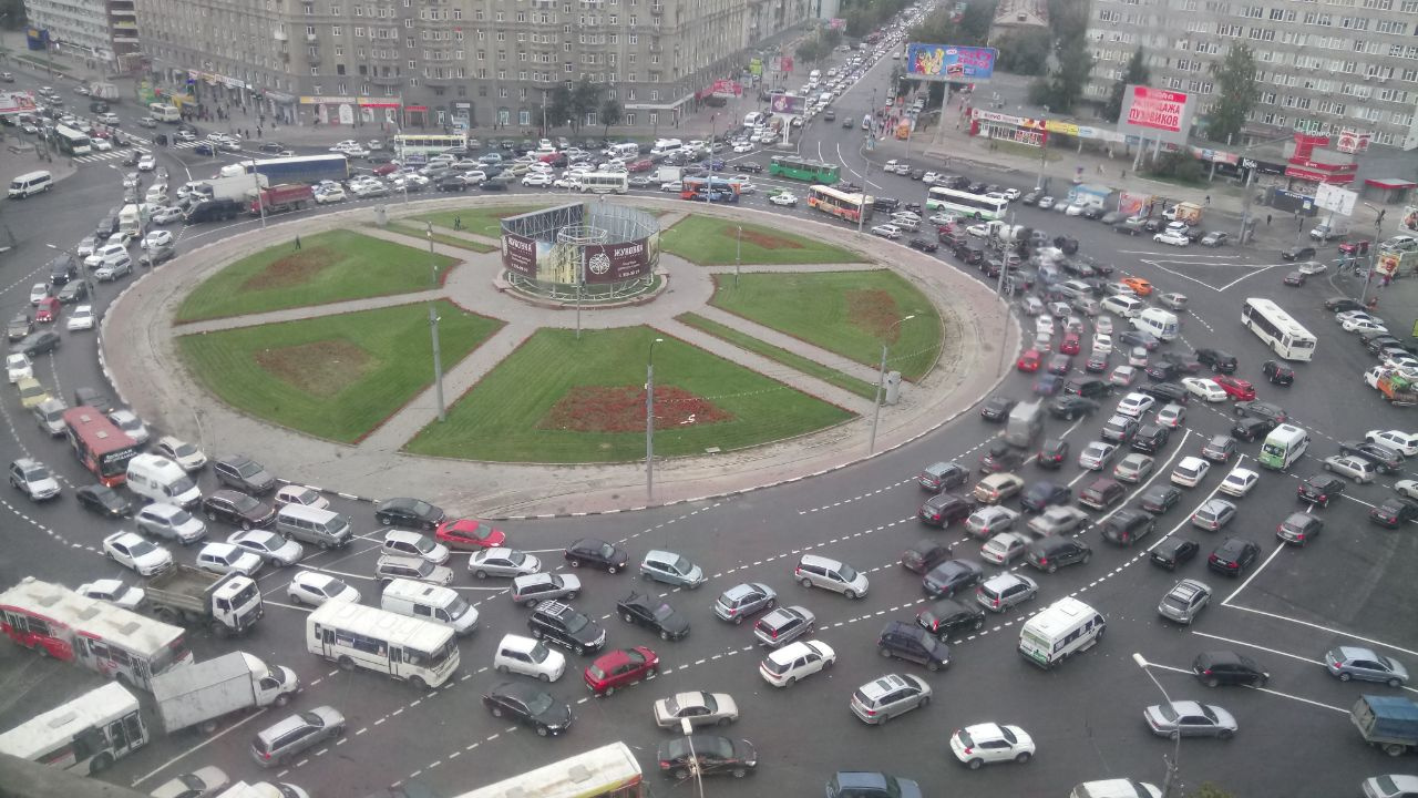 Перекресток площадь