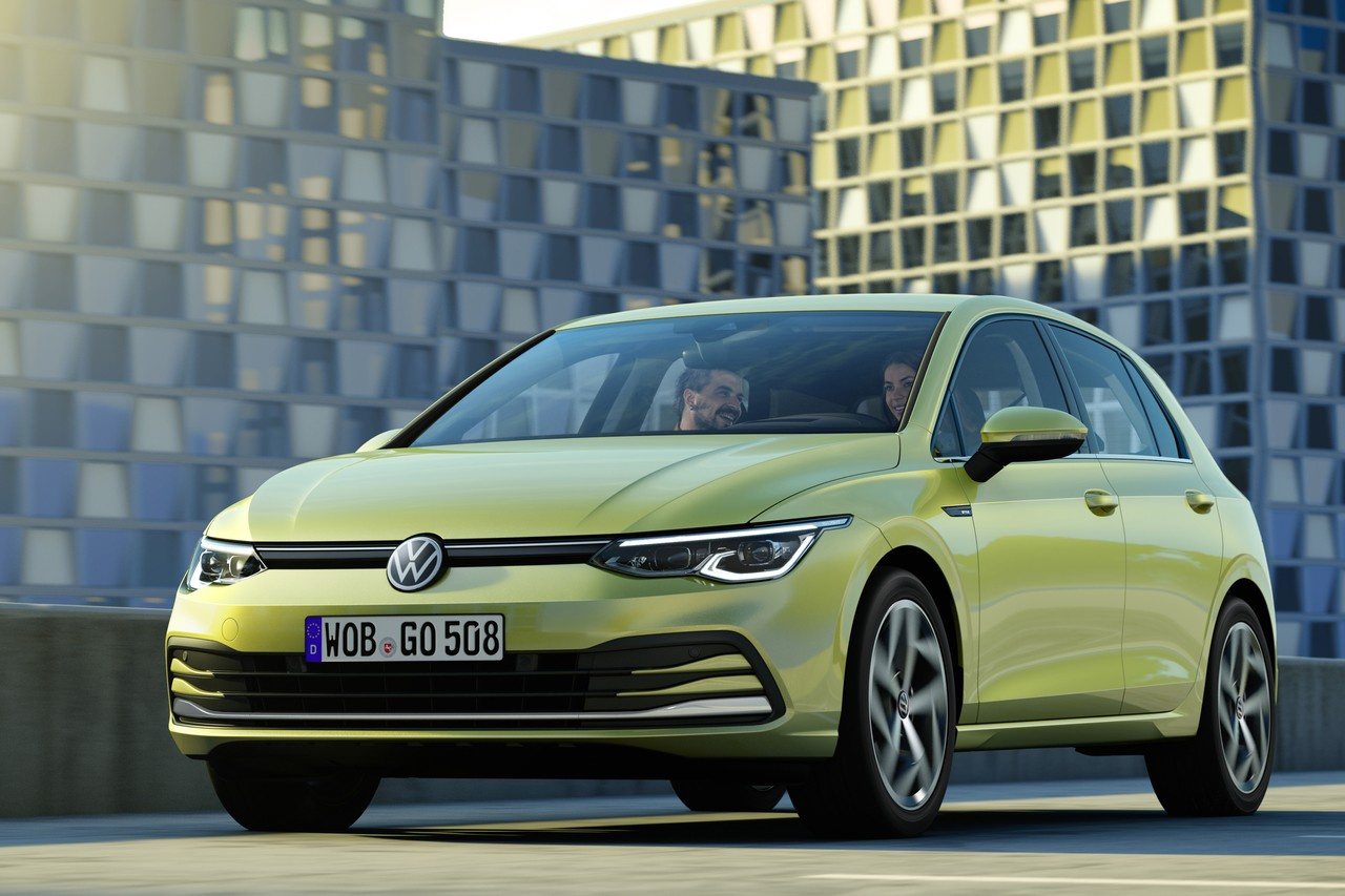 Volkswagen придал взгляду Golf немного хитрецы Volkswagen придал взгляду Golf немного хитрецы