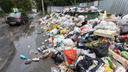 «Нас сделали крайними»: за горы мусора во дворах начали штрафовать коммунальщиков