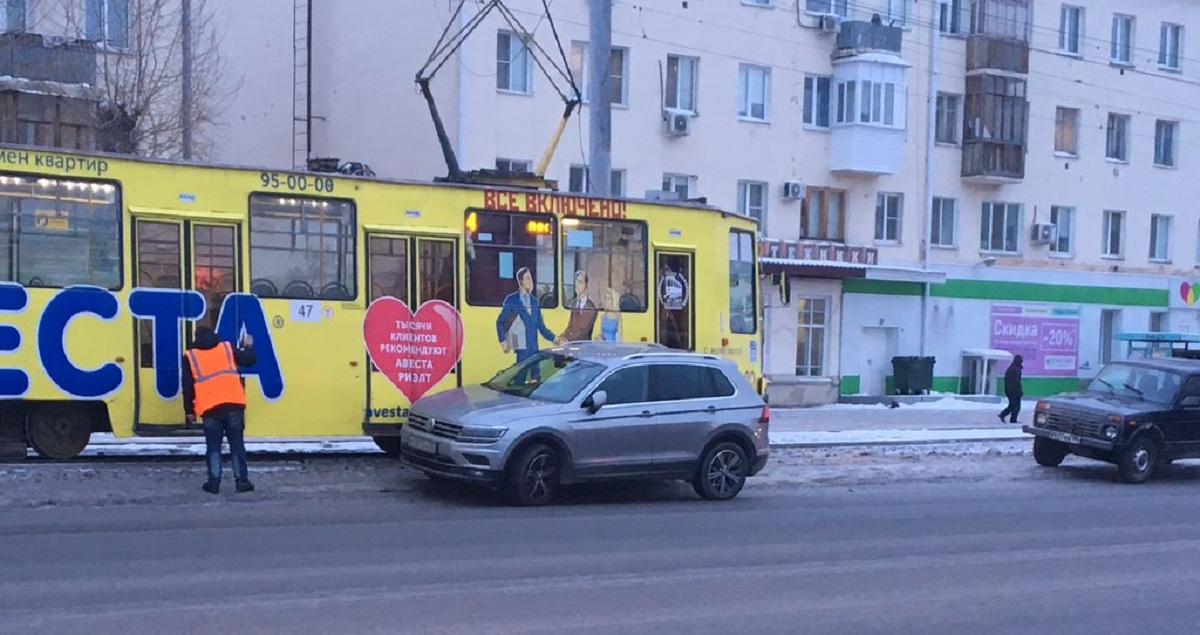 Автобус от старой деревни до мебельной