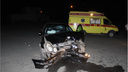 В Кургане водитель Mercedes Benz врезался в электроопору