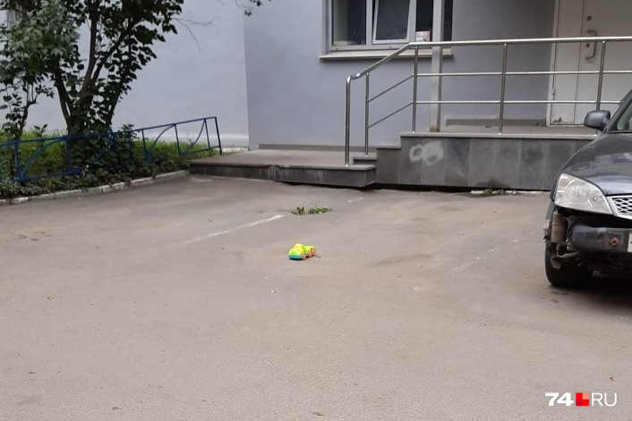 Пример образцовой парковки Пример образцовой парковки