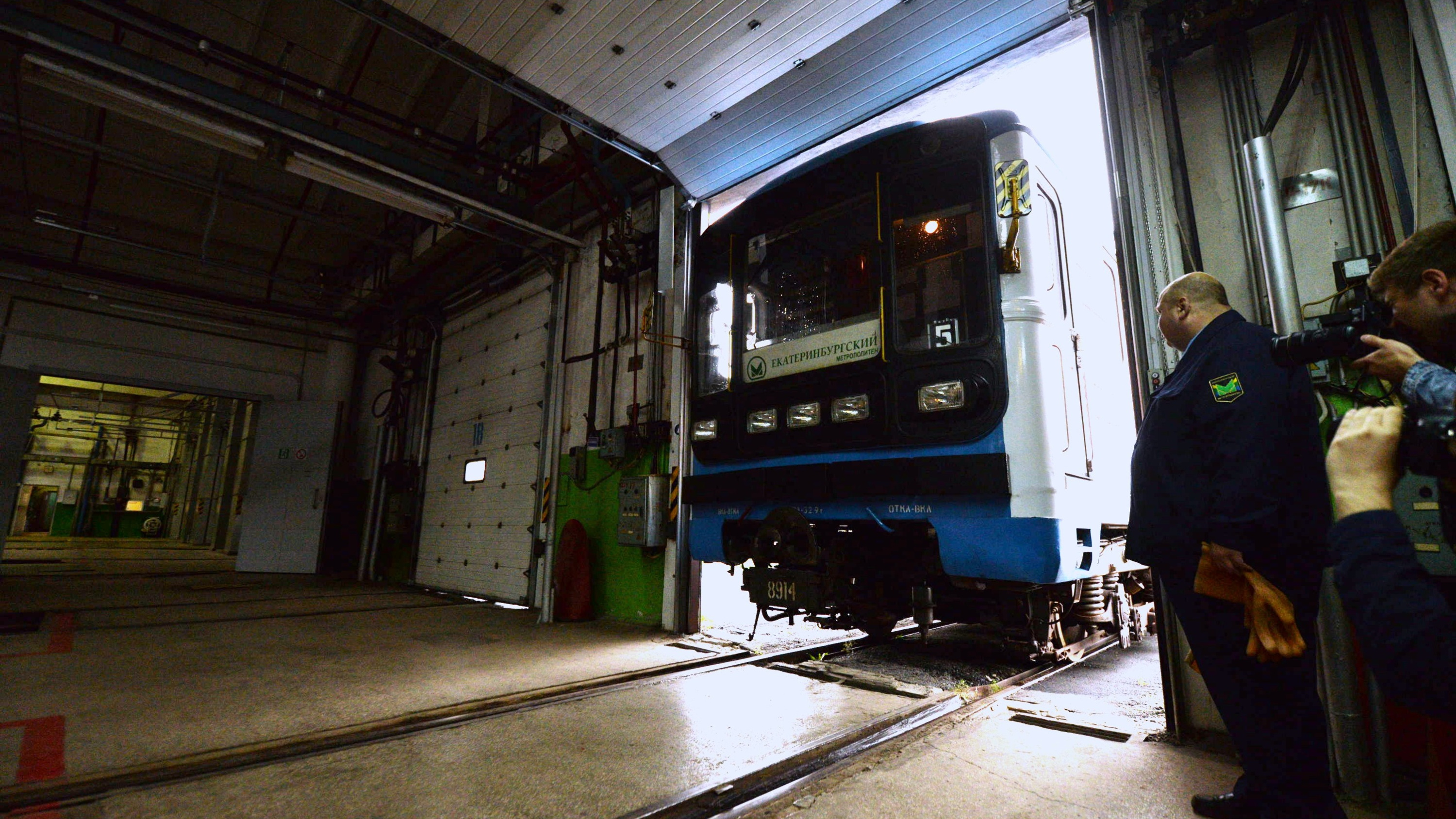 Где метро Екатеринбурга выходит на поверхность: изучаем ветку, по которой не возят пассажиров