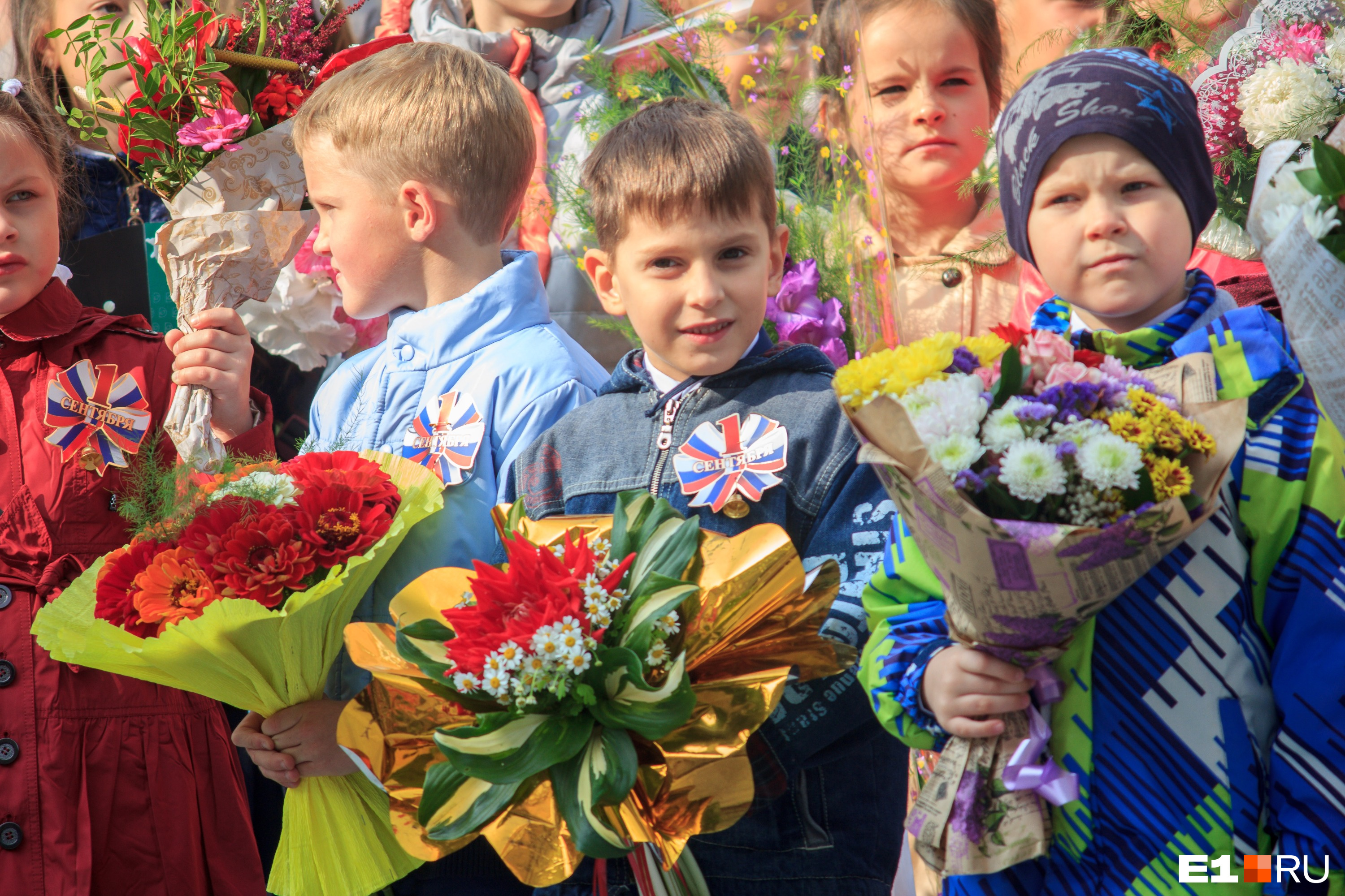 Первое сентября беларусь. Самойлова 1 сентября. Визимьяры первое сентября. Частное фото мам на 1 сентября.