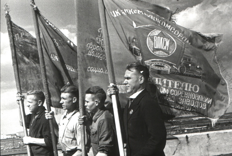 Фронтовая бригада инструментальщиков В.Ф. Шубина. 1943 г.