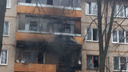 «Спасли 16 человек»: в Ярославле при пожаре в пятиэтажке пострадали люди