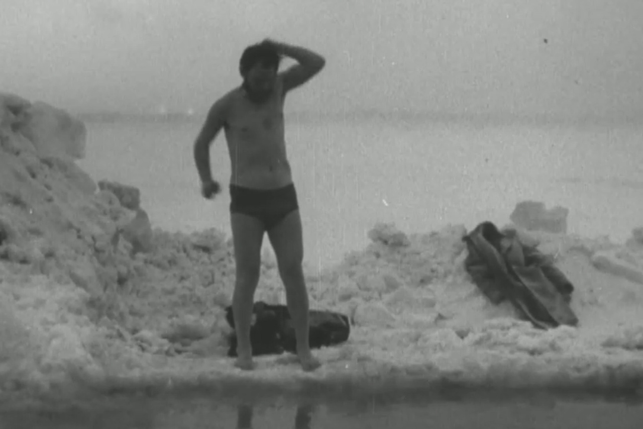 Кинохроники нашли редкое видео 1971 года с зимним купанием 18 января 2020  года. - 18 января 2020 - НГС