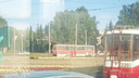 Трамвай сошёл с рельсов на площади Кирова