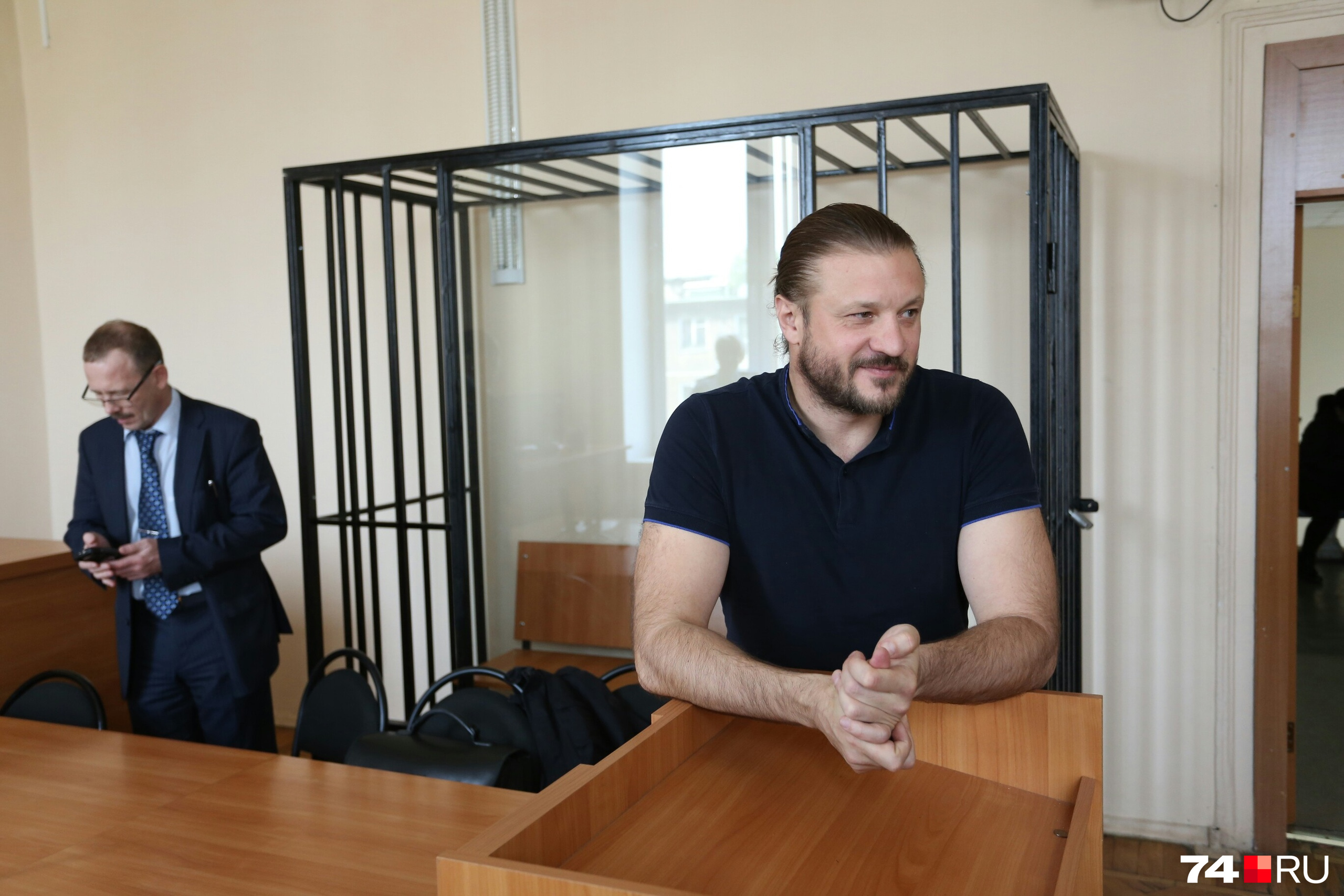 Перед началом оглашения приговора Николай Сандаков излучал сдержанную уверенность
