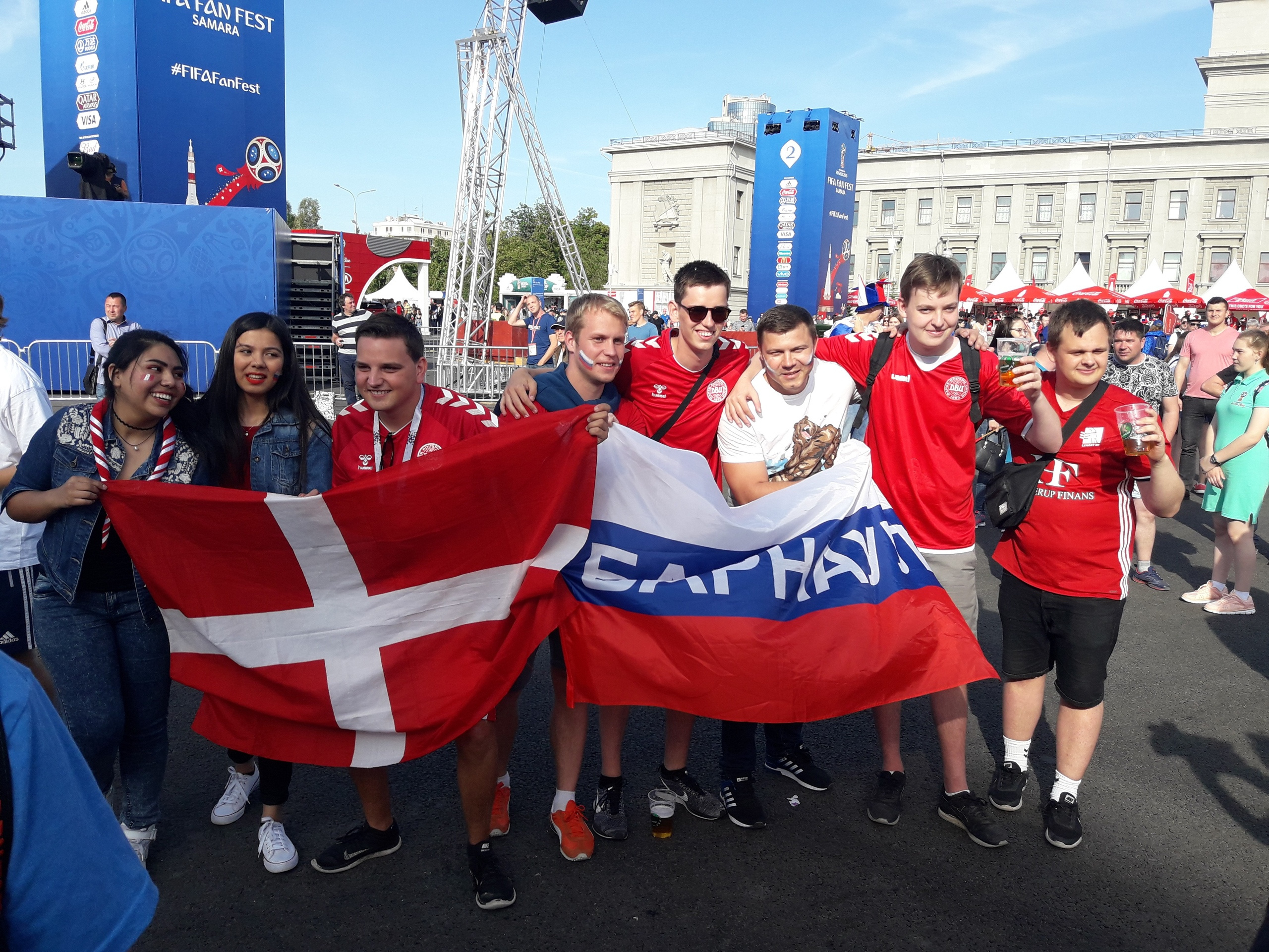 Фанаты сборной Дании
