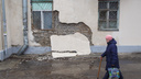 «Надо конфисковать имущество»: после капремонта разваливается дом с отделом ГИБДД в Волгограде