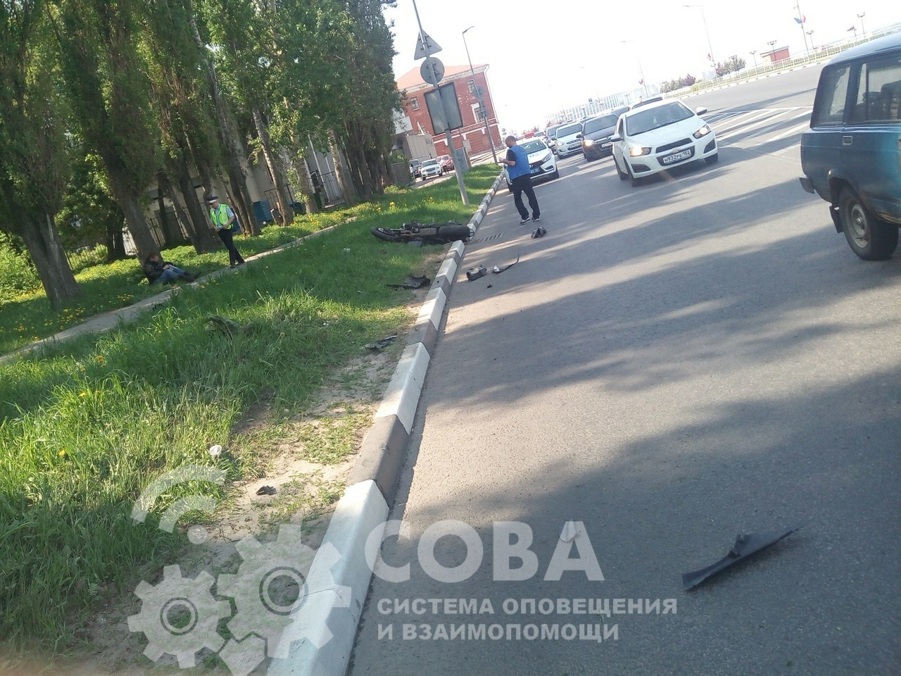 Байкер отделался испугом, мотоциклу пришлось хуже Байкер отделался испугом, мотоциклу пришлось хуже