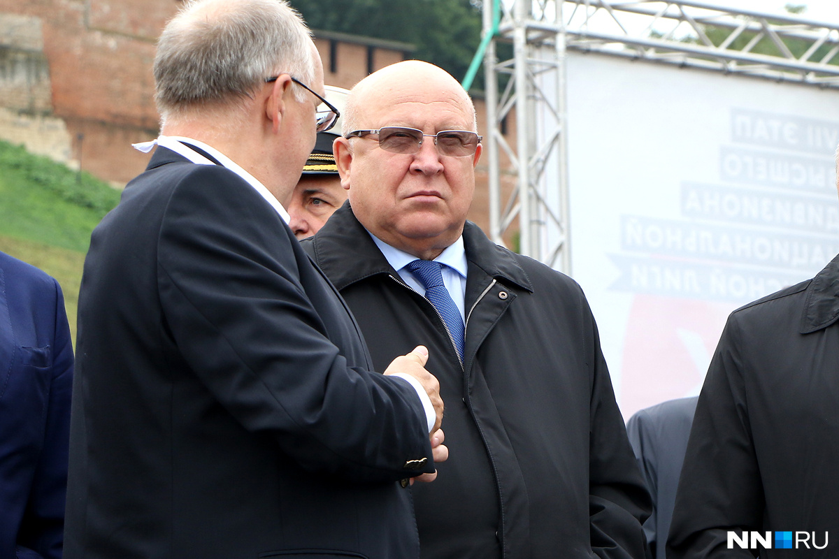 Любимов николай викторович рязань. Михайлов александр николаевич губернатор курской области. Владимир груздев губернатор тульской области. Александр жилкин астрахань. Сотрудник мэрии в сша.