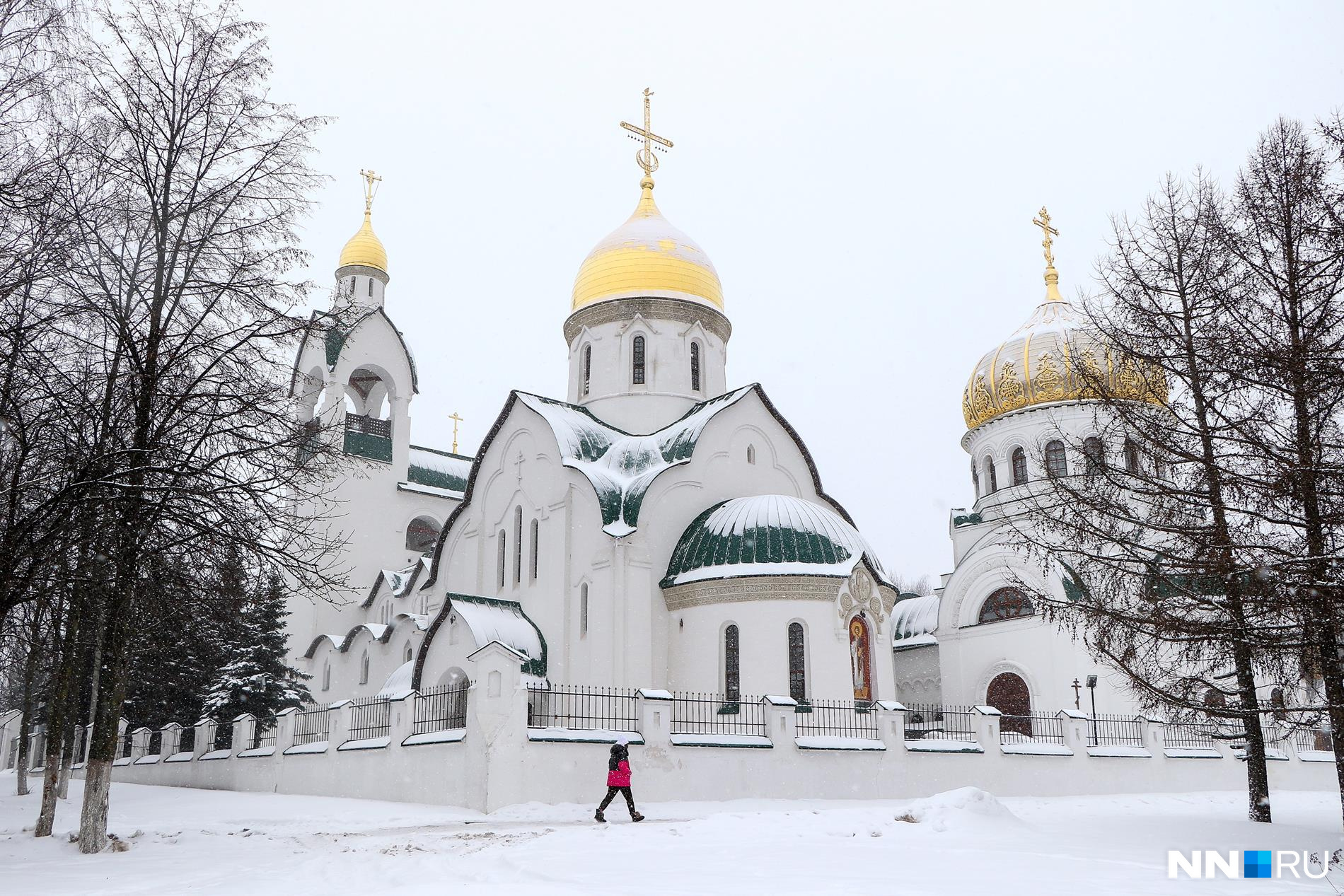 Комплекс воплотил черты стилей церковной архитектуры Византии и Великого Новгорода