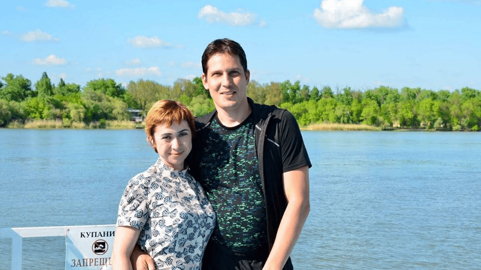 «Он сказал ей, что это только разминочка»: муж задержанной Марии Давыдовой — о давлении на жену