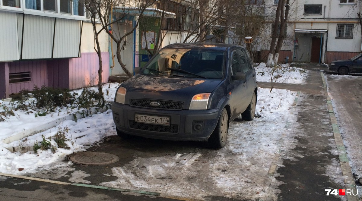 Улица Молдавская, 25