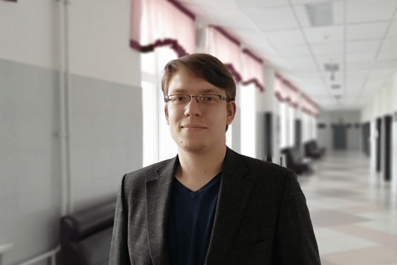 Денис за время работы не сталкивался с неприязнью от родителей или школьников Денис за время работы не сталкивался с неприязнью от родителей или школьников
