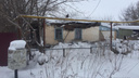 Под Новосибирском обрушилась крыша старого дома — из него эвакуировались 10 человек